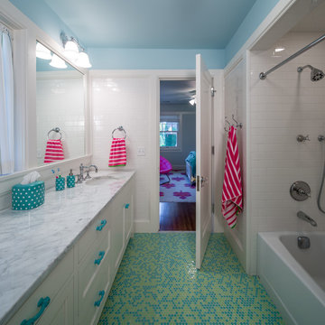 East Harriet Residence