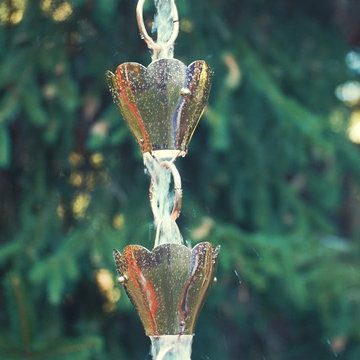 13 Cup Tulip Rain Chain - Polished Copper by Good Directions