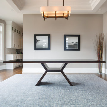 Phoenix Dining Table