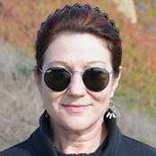 Caryl Gorska's photo