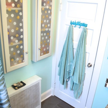 Breezy Beach  Bathroom