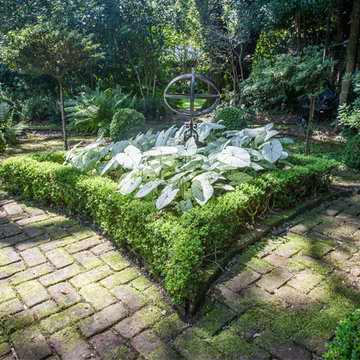 Charming Charleston Gardens