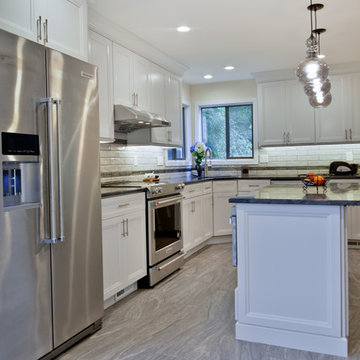 Enjoying of a Comfortable New Sunroom and a Beatiful New Kitchen Remodel in VA