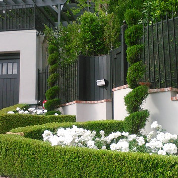 Formal Los Feliz Gardens