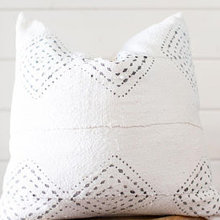 Jennine Pillow