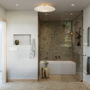 Hillside Hideaway : Grey Bathroom