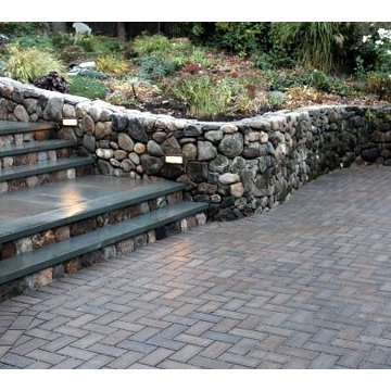 Newton, Ma - 2015 Award Winning Permeable Paving Stone Driveway