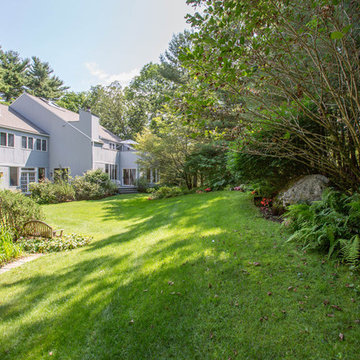 82 Sudbury Road, Weston, MA, Presented by Amy Mizner, Benoit Mizner Simon