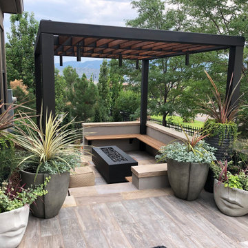 MODERN OASIS