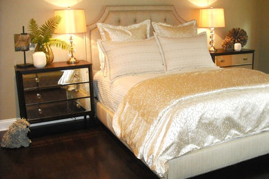 Inspiration for a contemporary bedroom remodel in Orlando