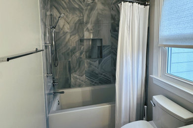 Transitional bathroom photo in Raleigh