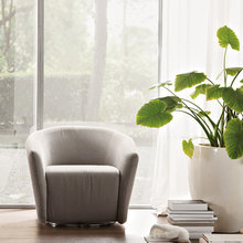 Swivel armchairs