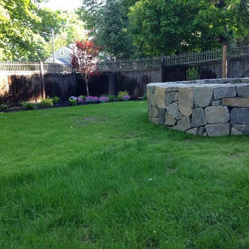 Bluestone Patio and Fieldstone Seat Wall