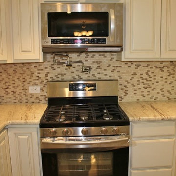 Live in Pistaqua Heights: 28761 W Manitoba Trl: McHenry, IL 60051