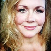 Andra von Avalon's photo