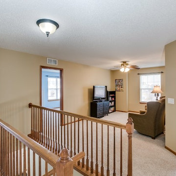 Upper Level Loft Area