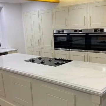 Everest Calacatta Supreme Quartz