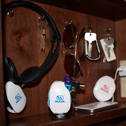 Built In Charging Station Organization - Cable Management