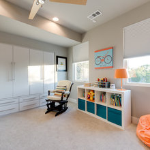 Solana-built in closet