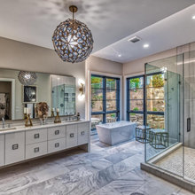 09. Master Bathroom