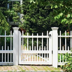Cellular Vinyl Cambridge Spindle Gate - Outdoor Products