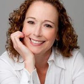 Laura Dark's photo