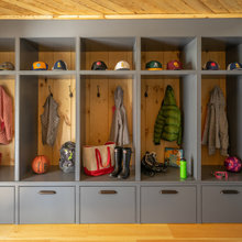 Foyer locker storage