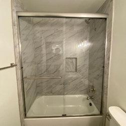Mallorca, La Jolla - Shower Doors
