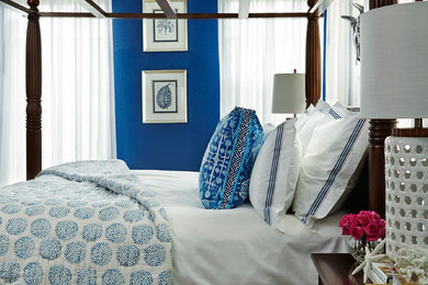 Beach style bedroom photo in Miami