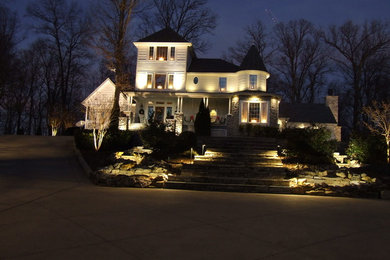 Photo of an eclectic landscaping in Nashville.
