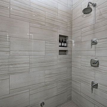 Kokomo Luxury Living: Bathroom