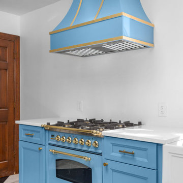 Eye-catching Bright Blue Kitchen