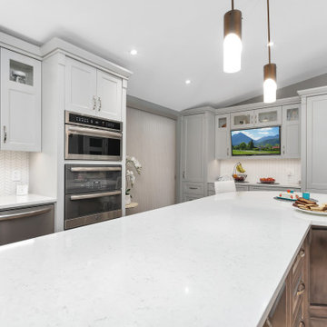 Maple & White Lacquer Traditional Kitchen