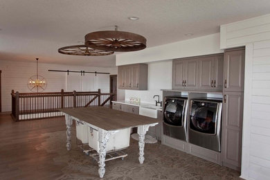 Modern Farmhouse Laundry Room