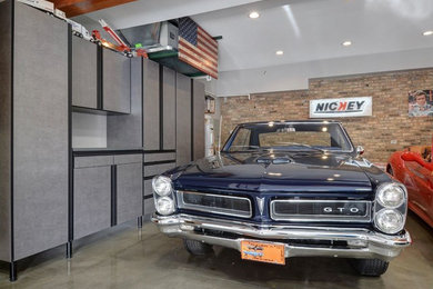 This is an example of a modern garage in Chicago.