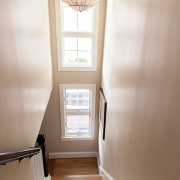 Del Ray Farm House: Staircase