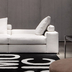 Minotti - Minotti Jagger Low Back Sectional Sofa - Sectional Sofas
