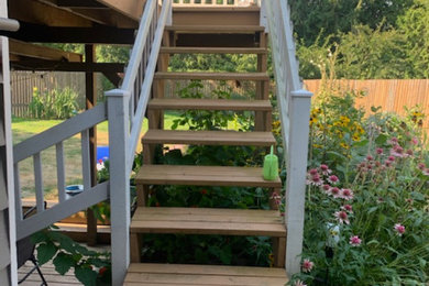 Example of a classic deck design in Seattle