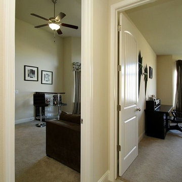 "Avila" Model Home in "Dry Creek" Clovis Tract