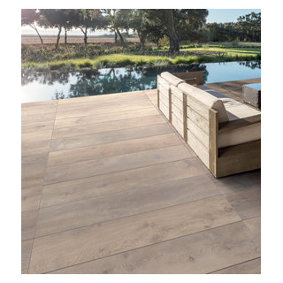 Pool deck tiles - Wood look - Contemporary - Pool - by Kronos Ceramiche ...