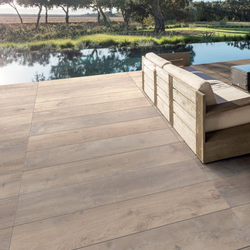 Pool deck tiles - Wood look