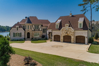 Inspiration for an exterior home remodel in Atlanta