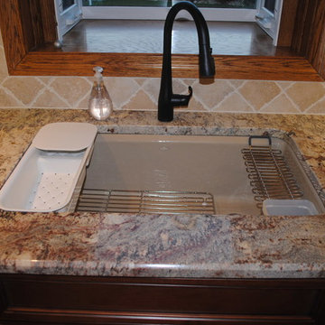 Sink bump out with cast iron sink