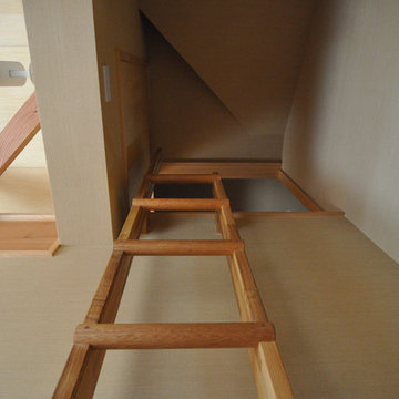 武蔵野の雑木林に建つ平屋