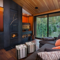Tahoe Ski Cabin - Indoor Fireplaces