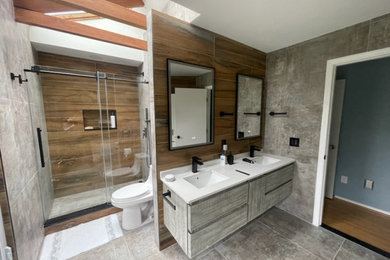 Example of a trendy bathroom design in Richmond