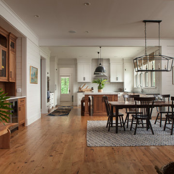 PRIVATE LAKEFRONT RESIDENCE - RICHMOND HILL, GA