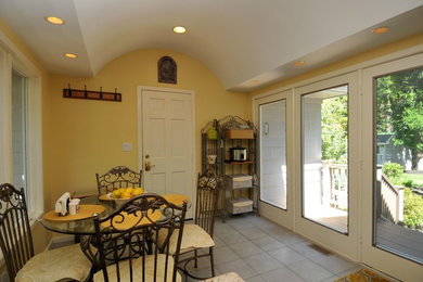 Inspiration for a timeless kitchen remodel in New York