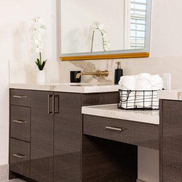 Elegant master bathroom with large format tile