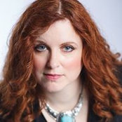 Kelly Lynch's photo